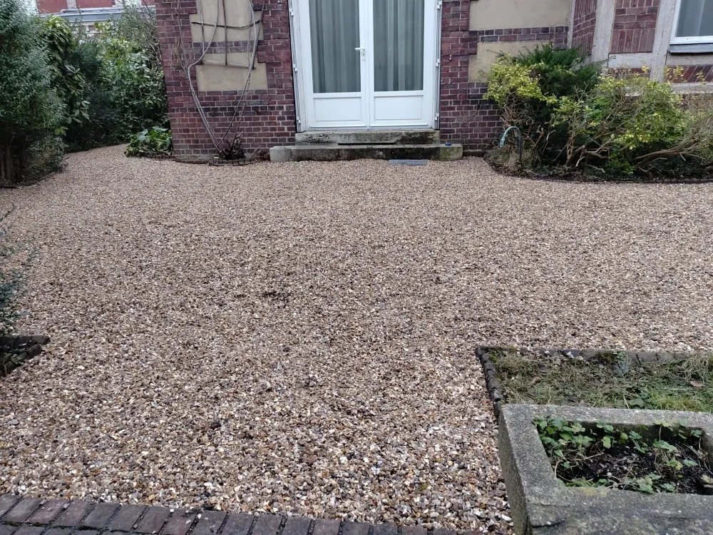 Création d'allée de jardin près de Canteleu